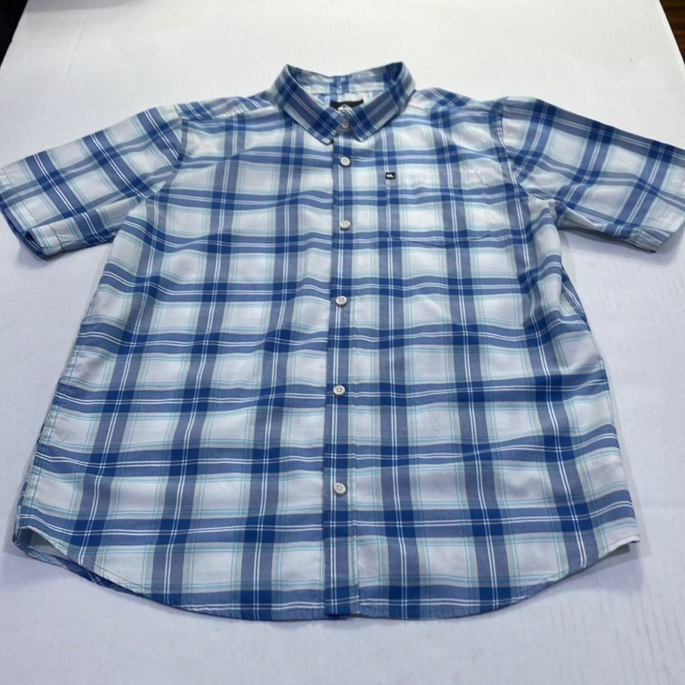 Boys Quicksilver size XL short sleeve button down blue plaid shirt.